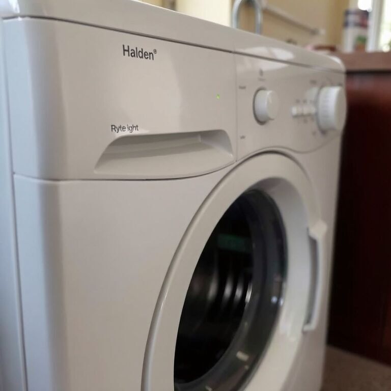 Washing machine, good condition — view 2