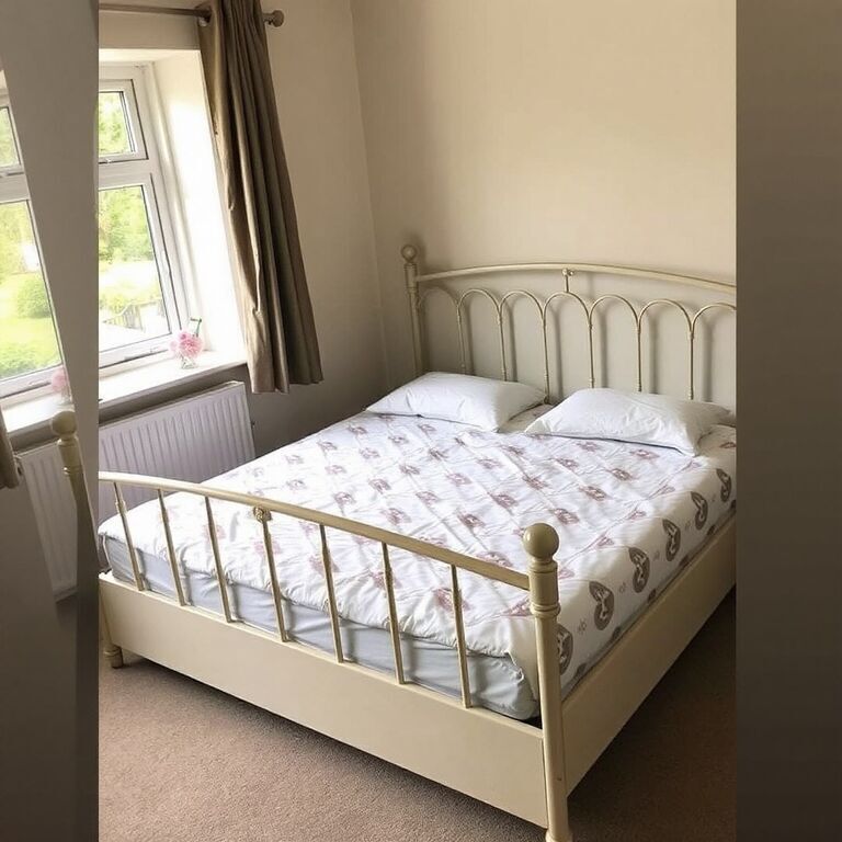 Double bed, good condition — view 3