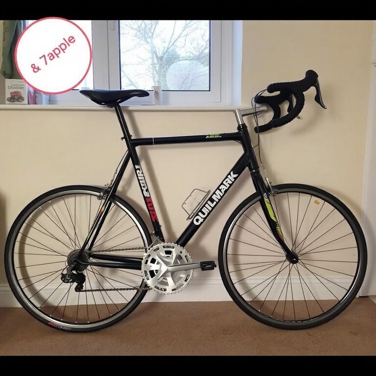 Road bike, boxed — view 1