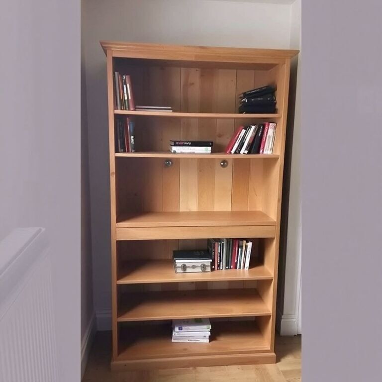 Bookcase, good condition — view 3