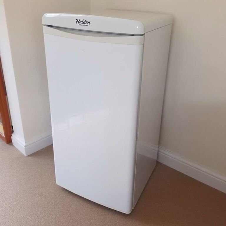 Fridge freezer, good condition &mdash; view 4