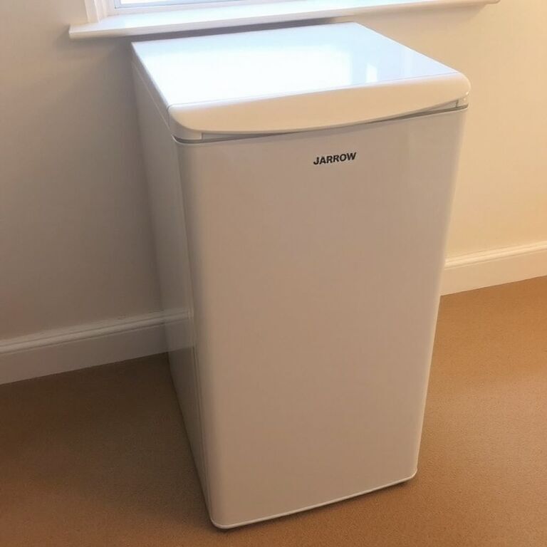 Fridge freezer, good condition — view 4