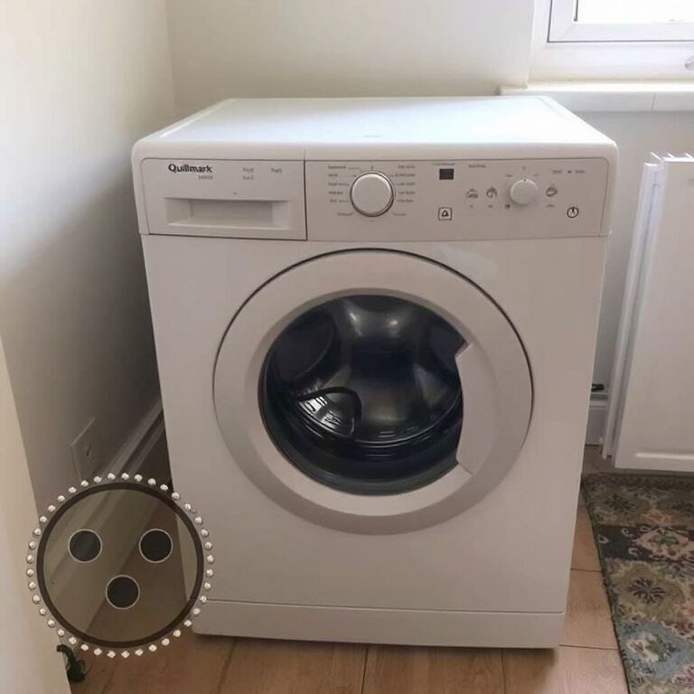 Washing machine, as new — view 1