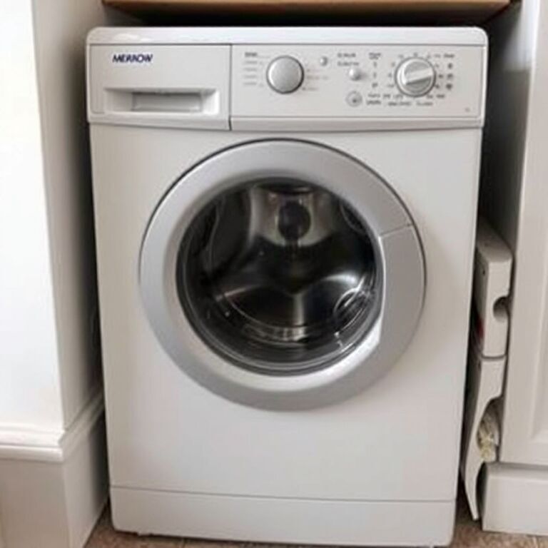 Washing machine, well used — view 1