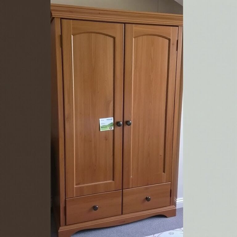 Wardrobe, good condition &mdash; view 1