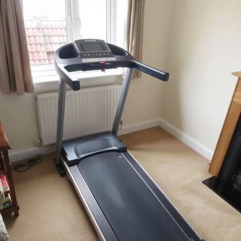 Treadmill, as new — view 1