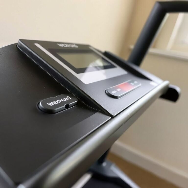 Treadmill, as new — view 2