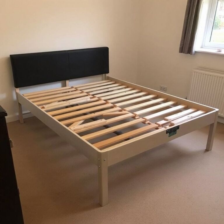 Double bed, good condition — view 4