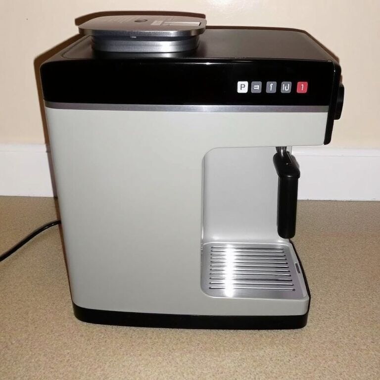 Coffee machine, good condition — view 4