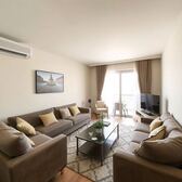 Apartment, Riverside